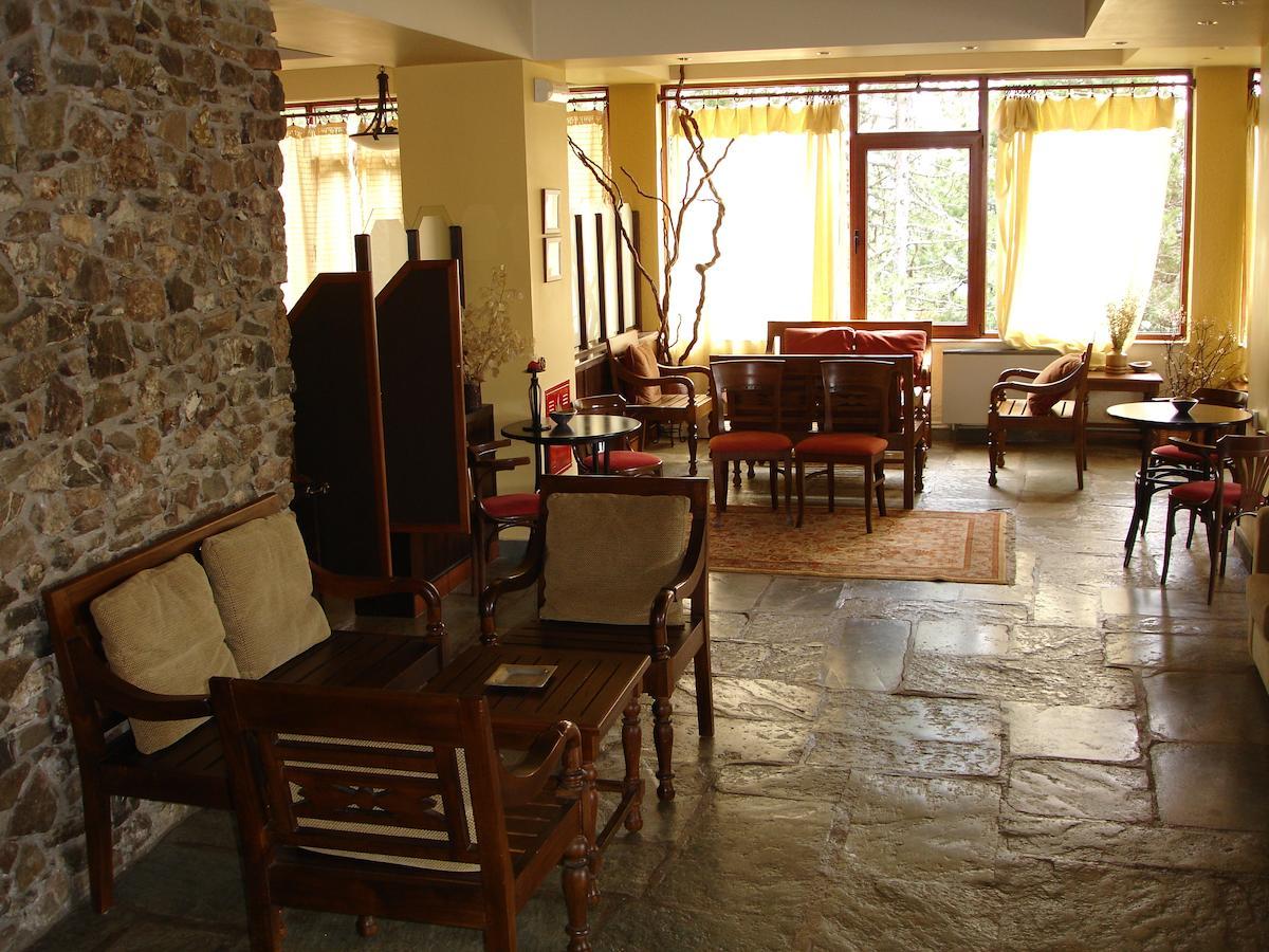 Valia Calda Hotel Perivoli  ภายนอก รูปภาพ